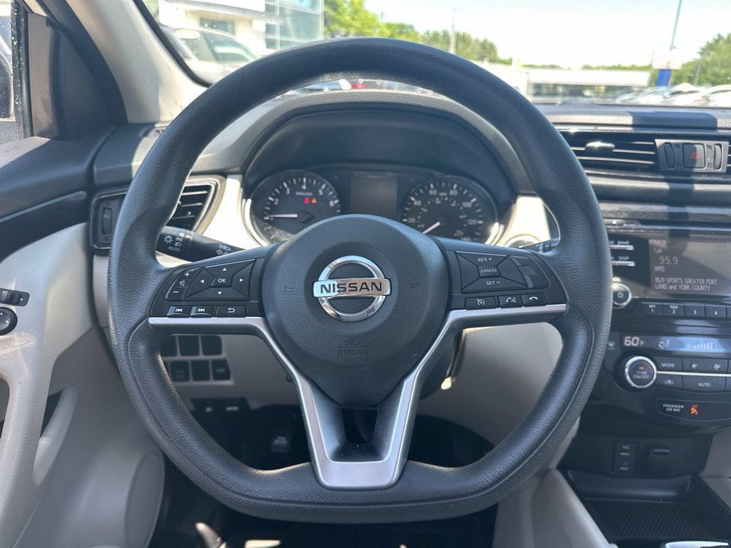 Used 2018 Nissan Rogue Sport SV AWD/4WD image 21
