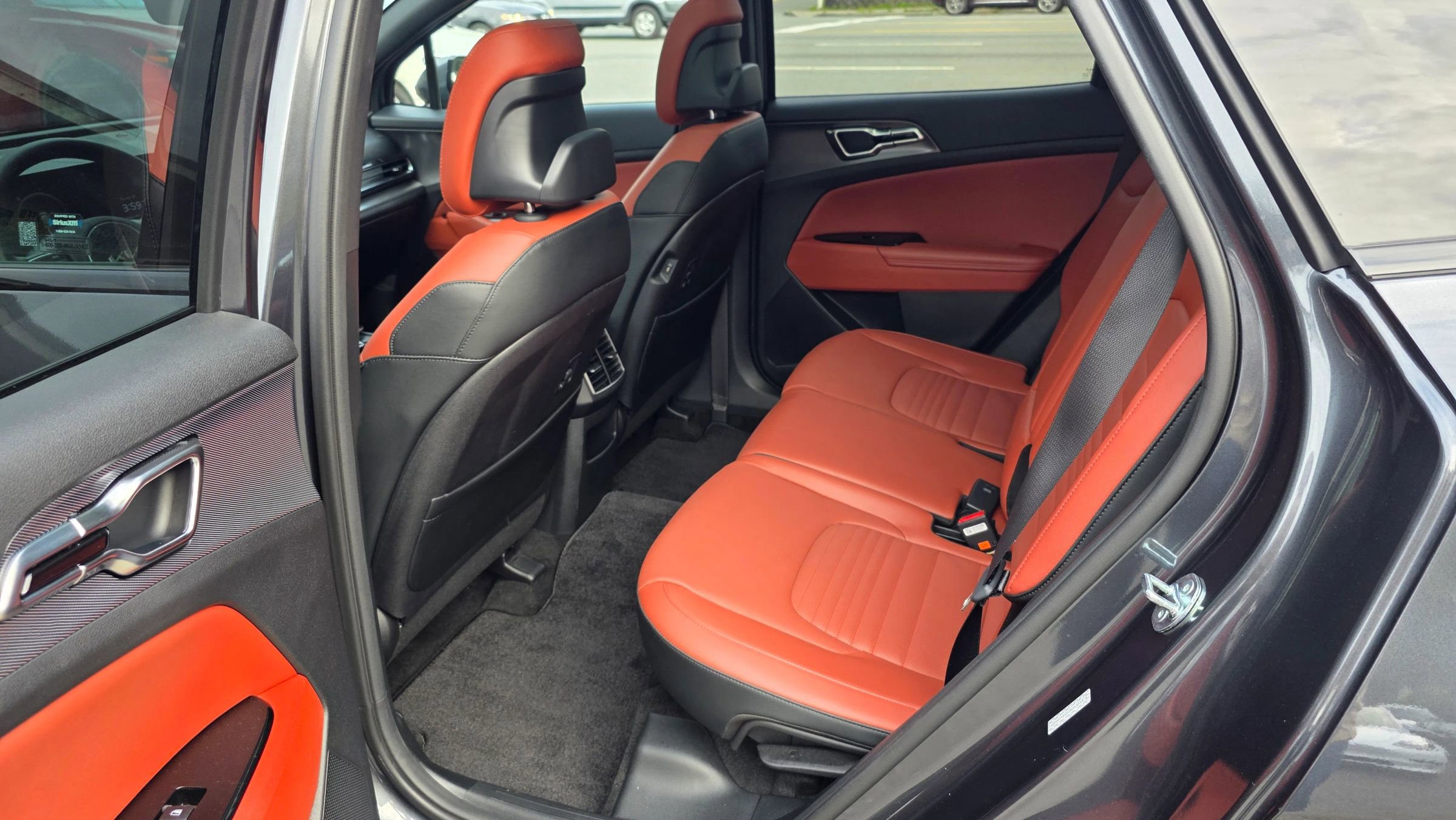 Used 2023 Kia Sportage SX image 11