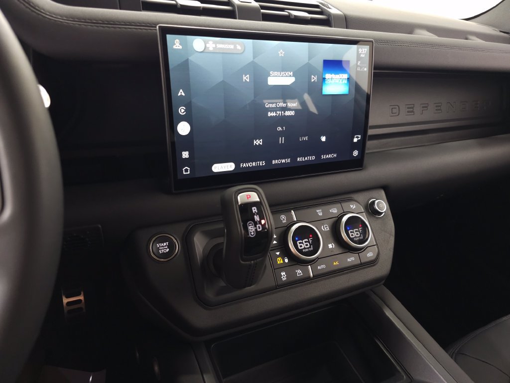 Certified 2025 Land Rover Defender 110 S AWD/4WD image 24