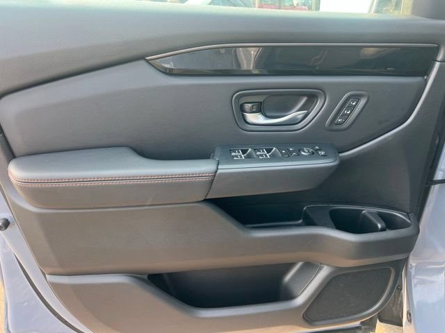 Used 2025 Honda Pilot TrailSport image 22