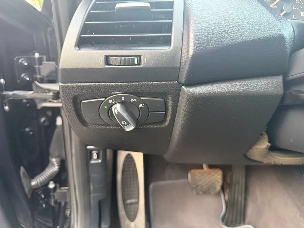 Used 2013 BMW 135is Coupe RWD image 16
