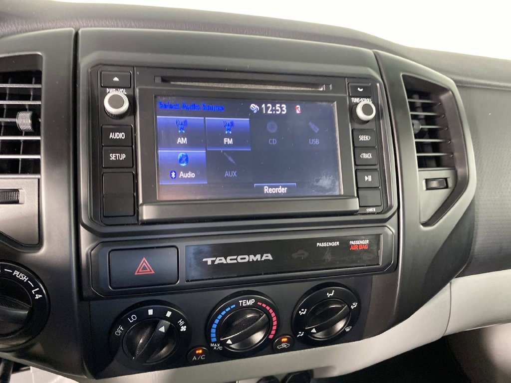 Used 2015 Toyota Tacoma 4x4 Access Cab w/ Convenience Package image 19