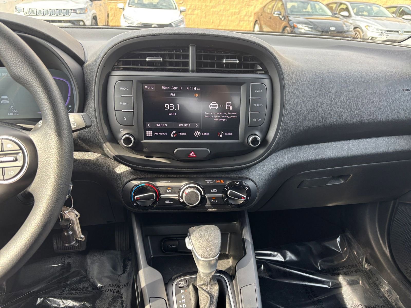 Used 2025 Kia Soul LX w/ LX Technology Package image 17