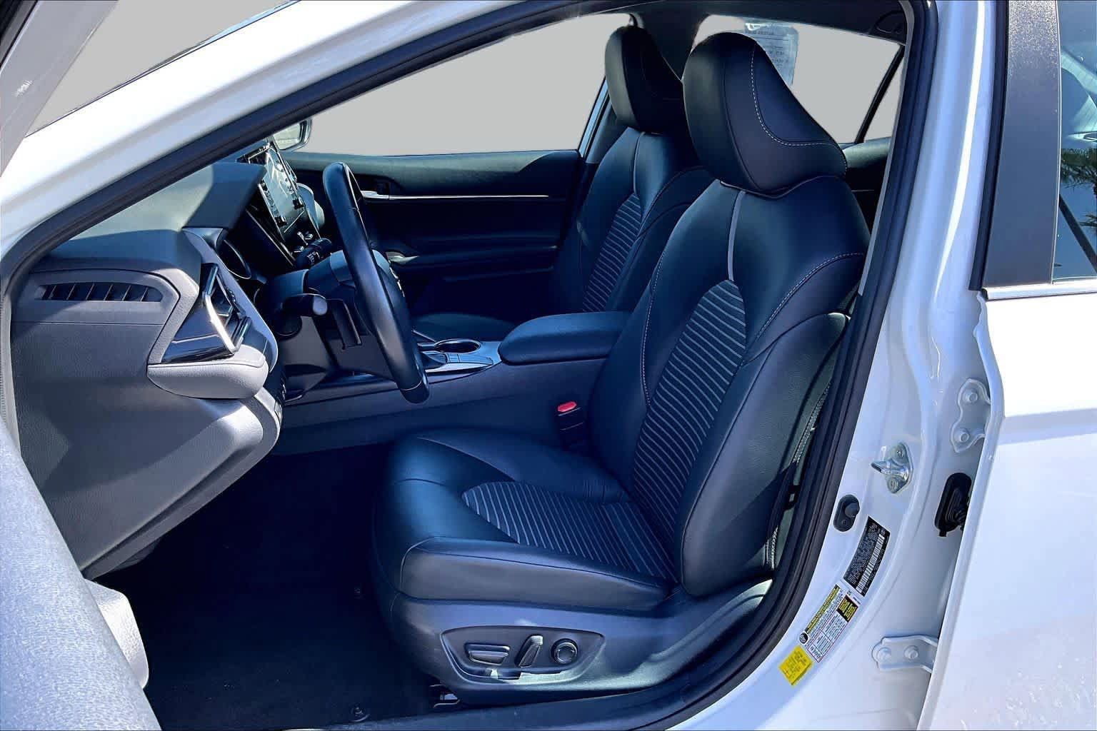 Used 2024 Toyota Camry SE FWD image 7