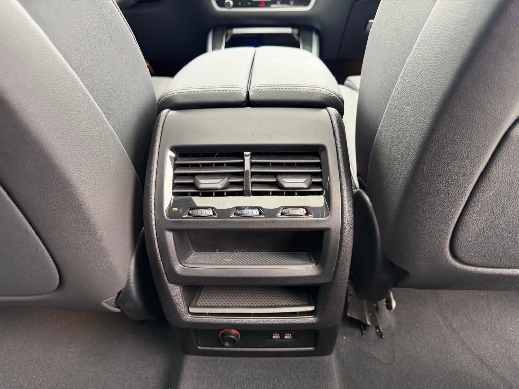 Used 2024 BMW X5 sDrive40i w/ M Sport Package image 34