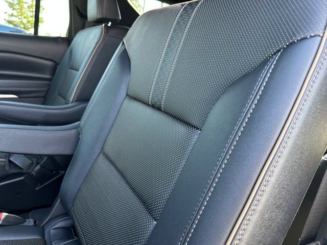Certified 2026 Chevrolet Traverse High Country FWD image 19