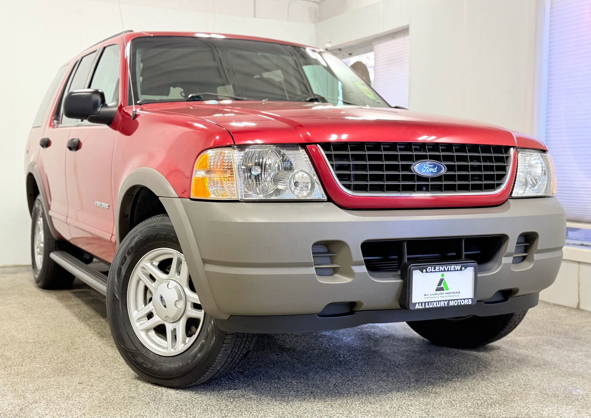 Used 2002 Ford Explorer XLS AWD/4WD image 3