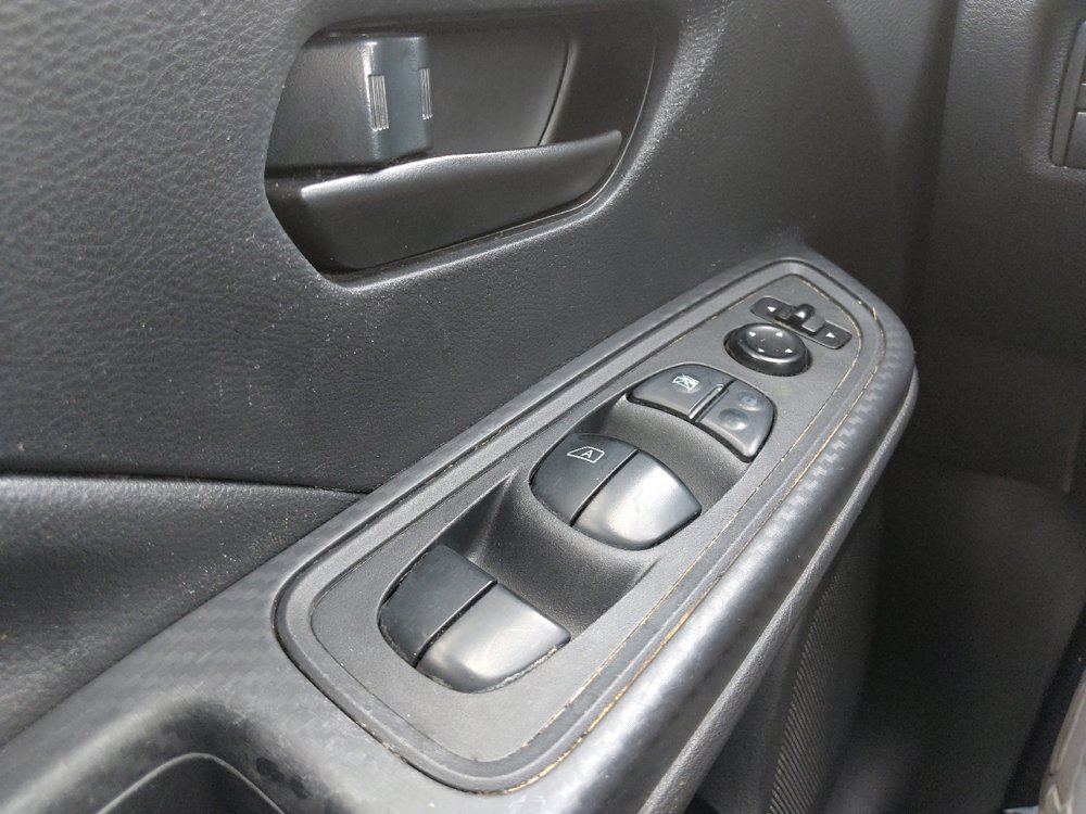 Used 2020 Nissan Versa S FWD image 27
