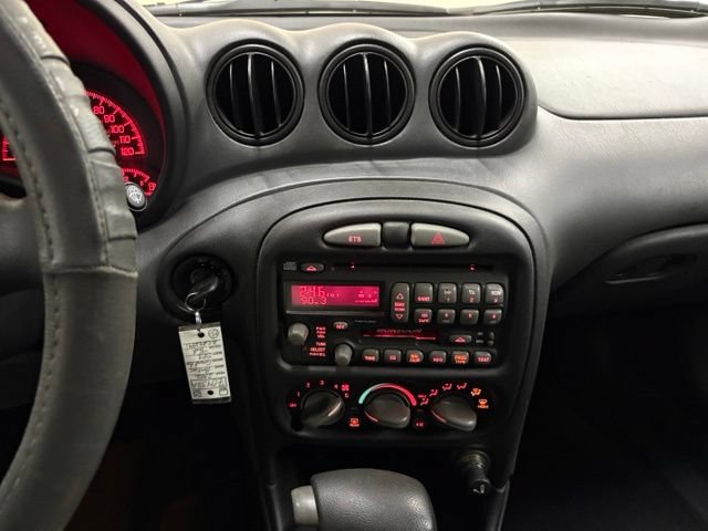 Used 2002 Pontiac Grand Am SE w/ Solid Value Appearance Pkg FWD image 27