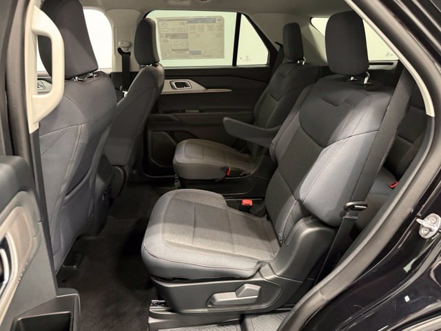 New 2026 Ford Explorer Active RWD image 24