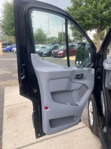Used 2016 Ford Transit 350 XLT RWD image 19