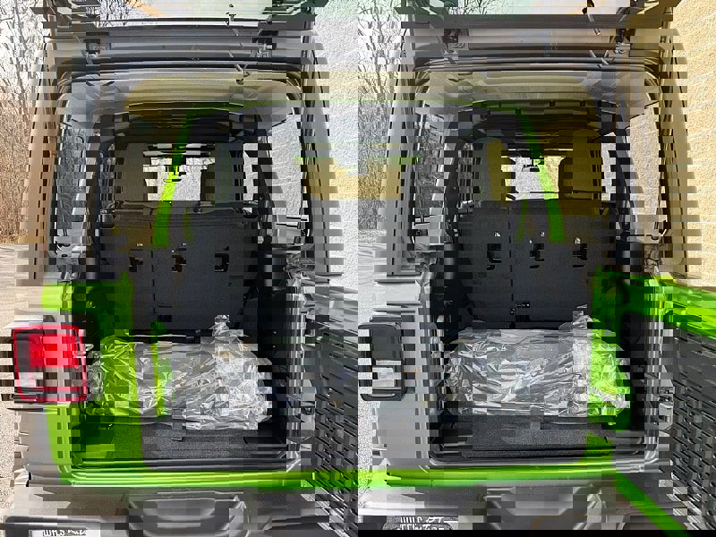 Used 2025 Jeep Wrangler Willys image 29