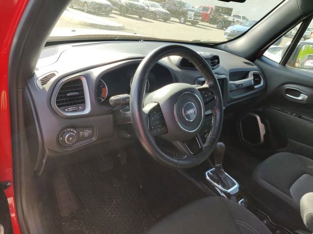 Used 2021 Jeep Renegade Latitude w/ Convenience Group AWD/4WD image 12