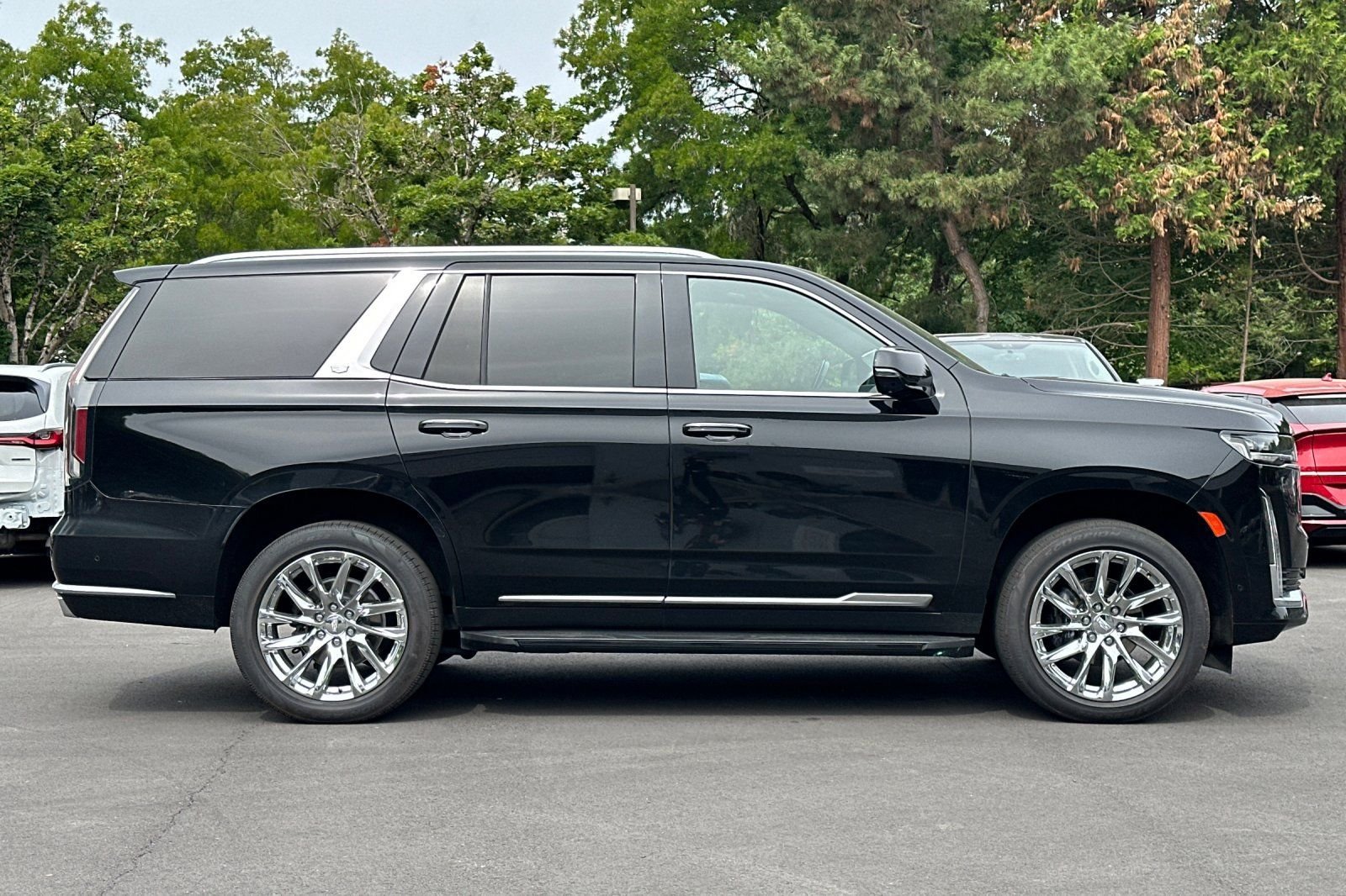 Used 2023 Cadillac Escalade Premium Luxury Platinum AWD/4WD image 3