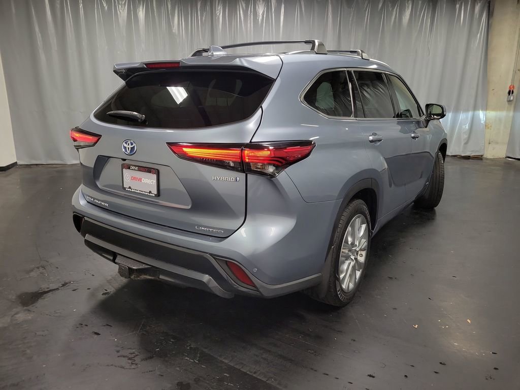 Used 2023 Toyota Highlander Limited image 8