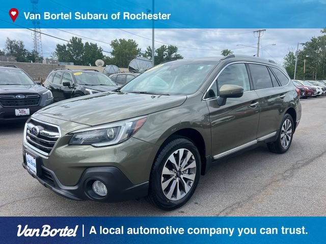 Used 2019 Subaru Outback 2.5i Touring AWD/4WD image 1