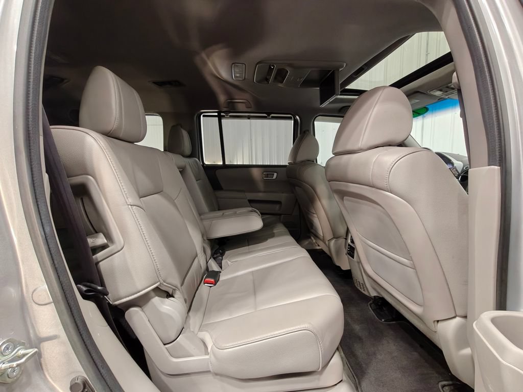 Used 2014 Honda Pilot Touring image 21