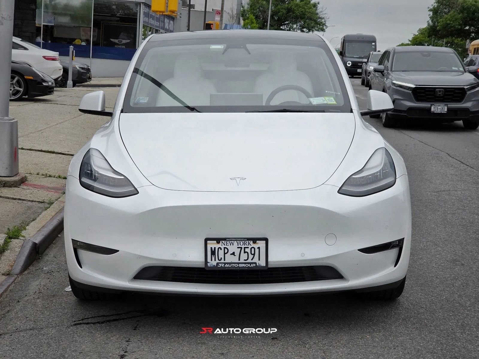 Used 2021 Tesla Model Y Long Range AWD/4WD image 2