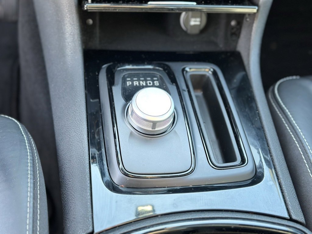 Used 2022 Chrysler 300 S image 16