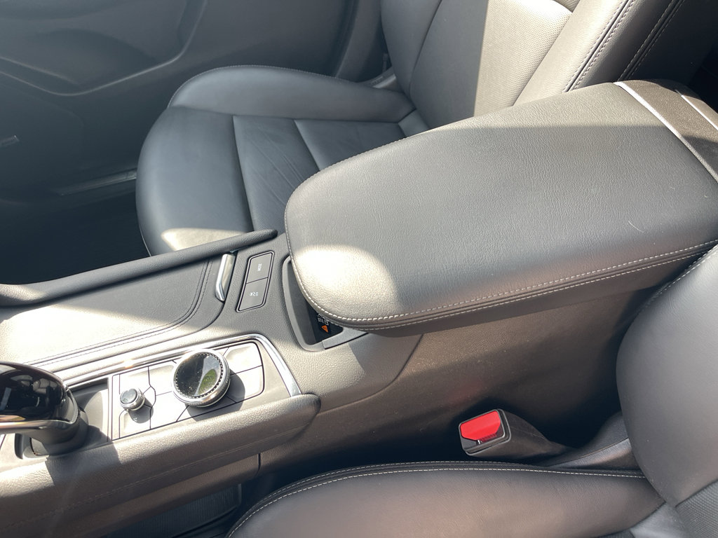 Used 2023 Cadillac XT5 Premium Luxury w/ Technology Package image 17