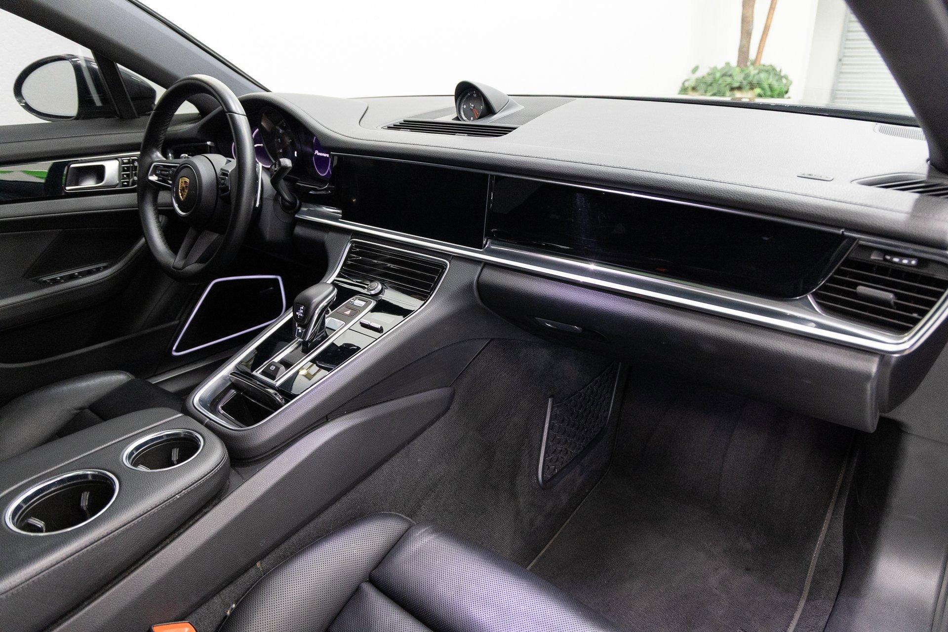 Used 2021 Porsche Panamera image 13