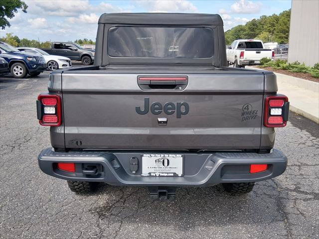 Certified 2025 Jeep Gladiator Sport AWD/4WD image 4