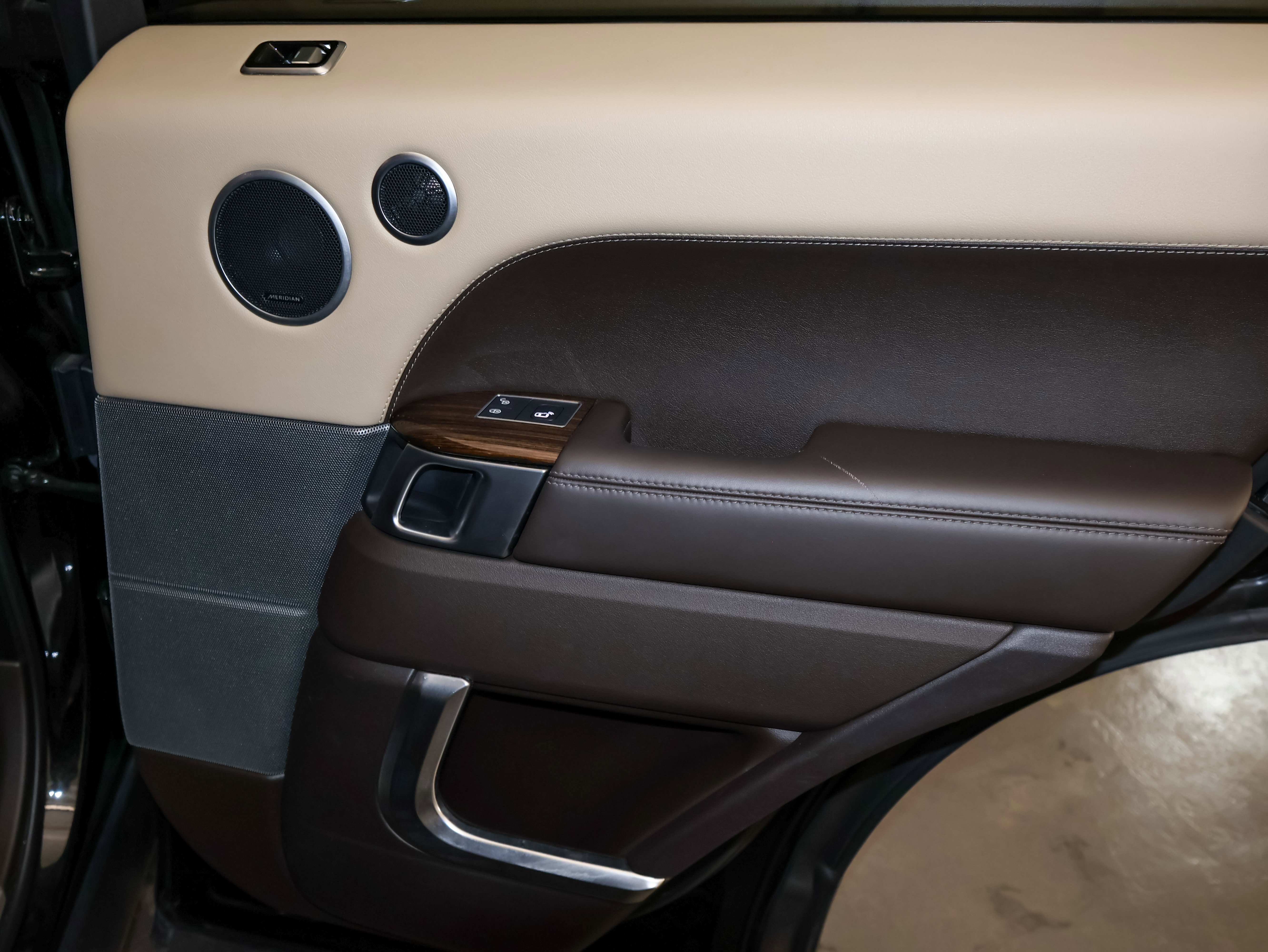 Used 2020 Land Rover Range Rover Sport HSE image 50