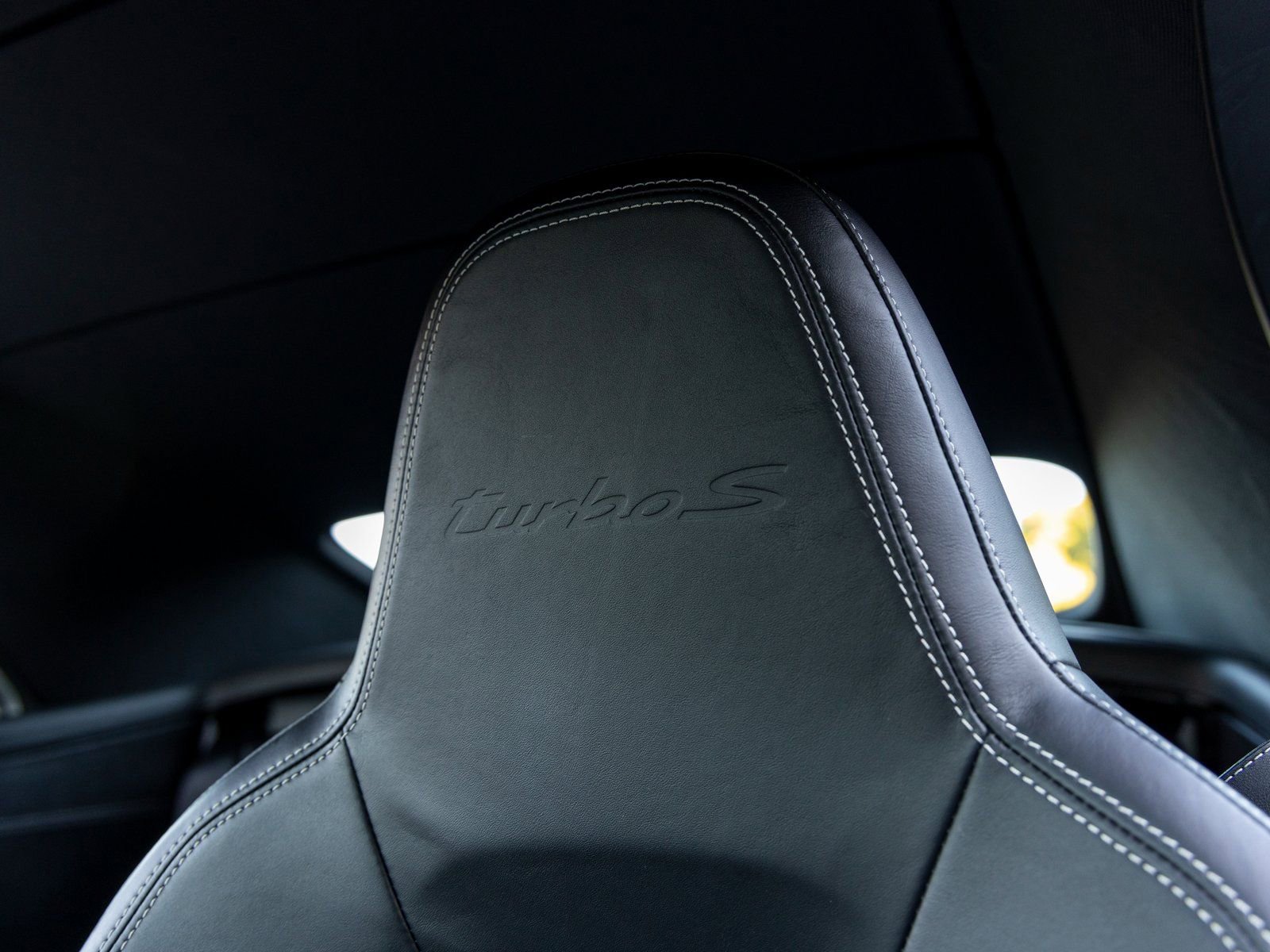 Certified 2021 Porsche 911 Turbo S image 31