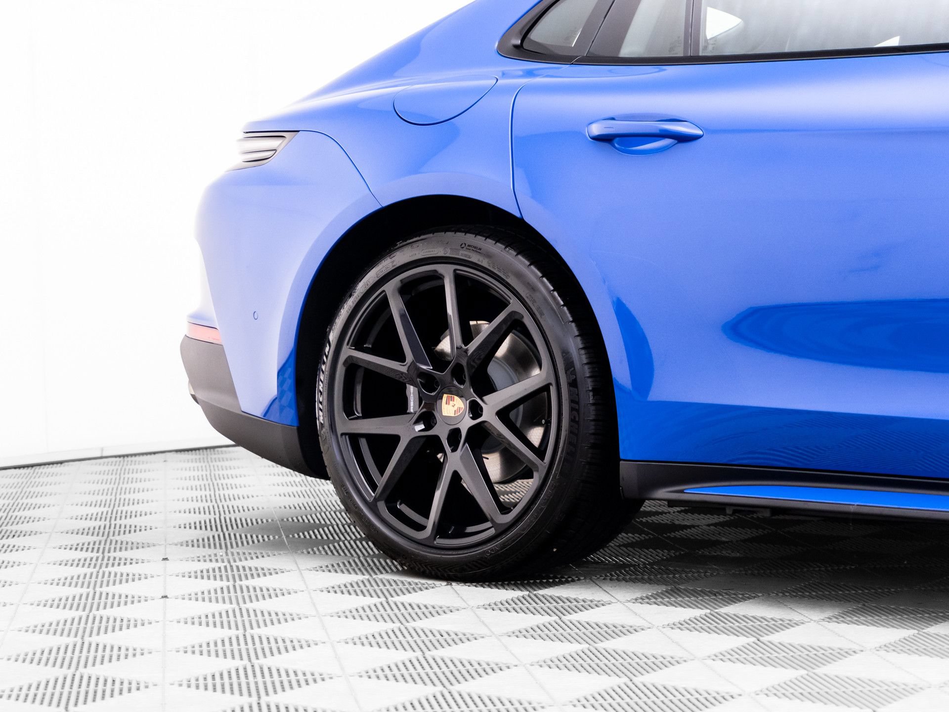 New 2026 Porsche Panamera 4 AWD/4WD image 33