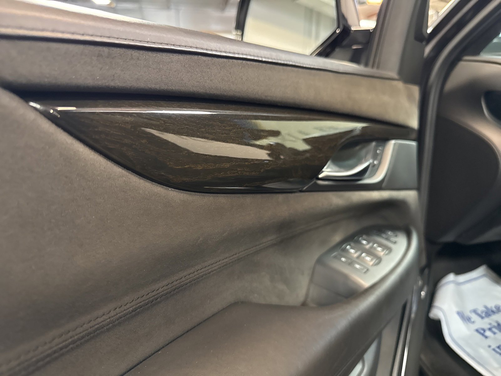 Used 2017 Cadillac Escalade ESV Platinum image 9