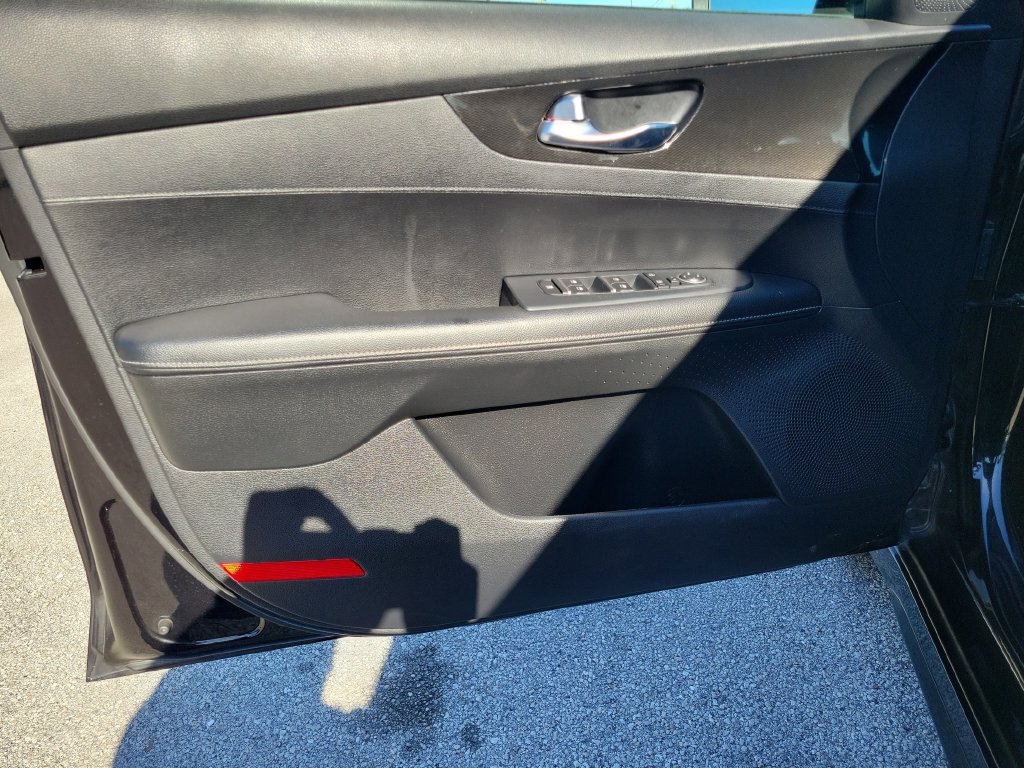 Used 2021 Kia Forte GT-Line FWD image 28