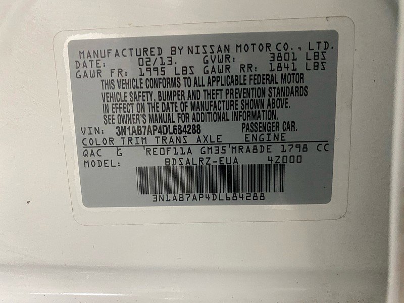 Used 2013 Nissan Sentra SR w/ Premium Pkg image 10