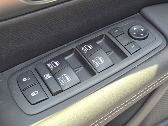 New 2026 Chrysler Pacifica Select image 30