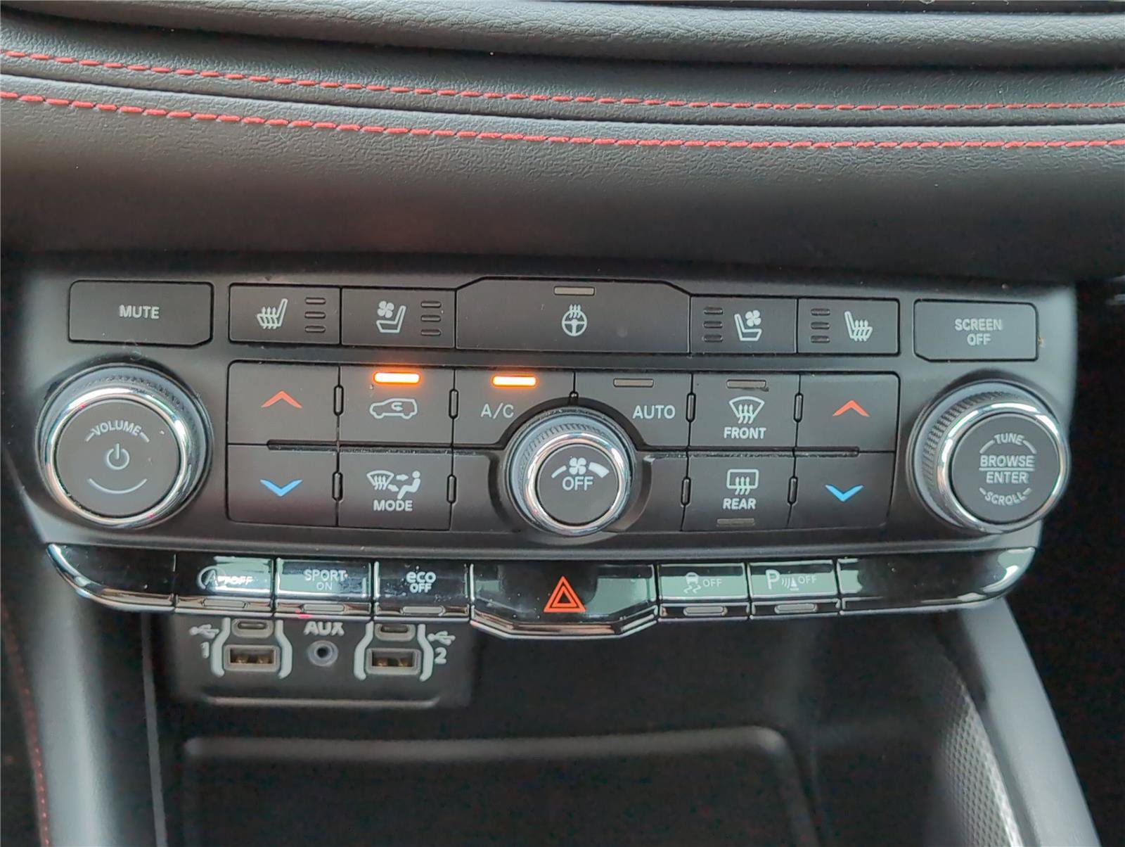 Used 2024 Dodge Durango GT AWD/4WD image 23