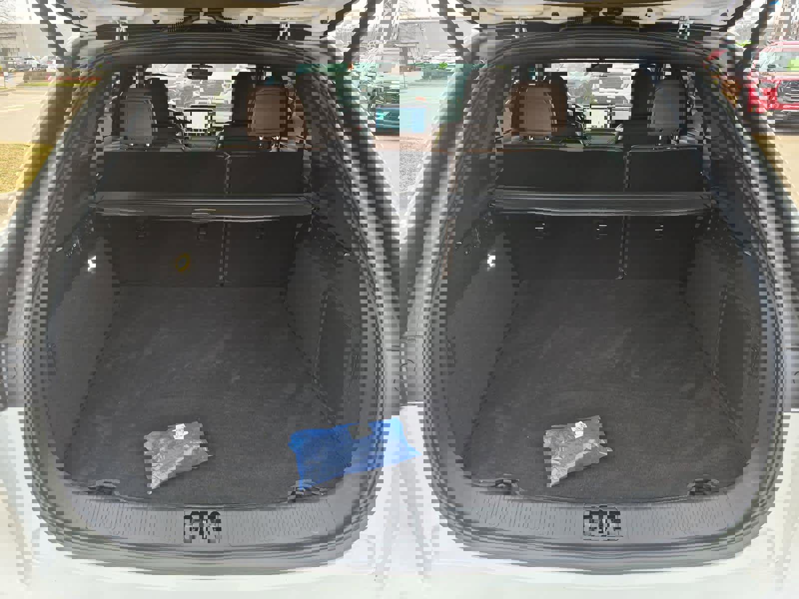 Used 2023 Lincoln Nautilus Reserve w/ Equipment Group 201A image 8