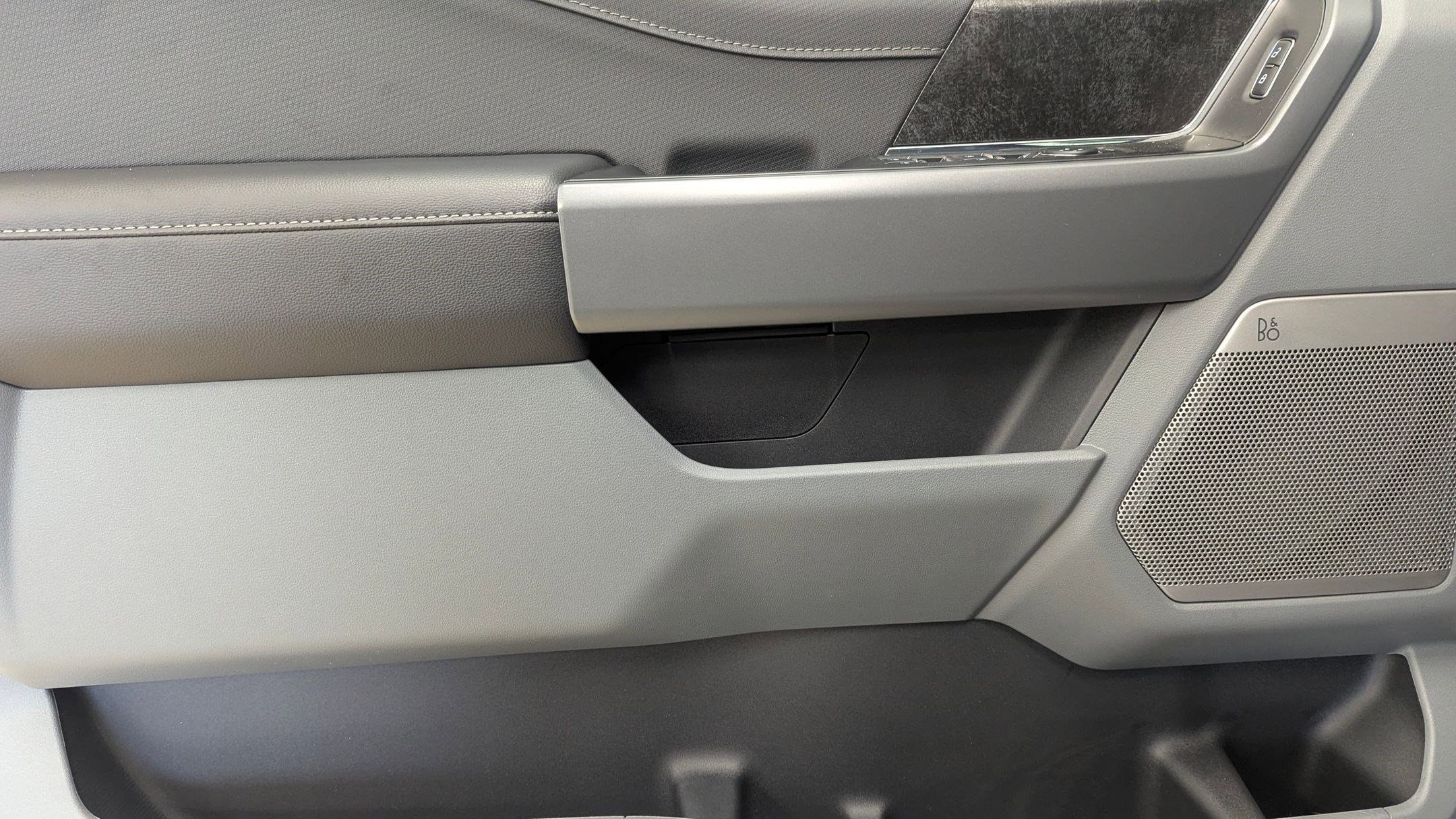 New 2025 Ford F150 Lightning Flash image 22