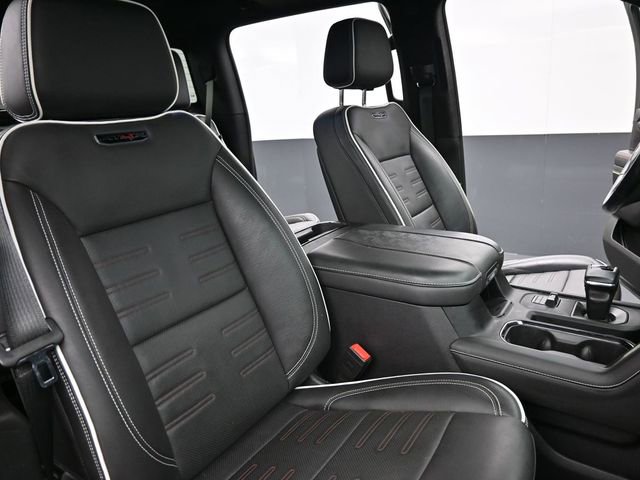 Used 2024 GMC Sierra 1500 AT4X image 26