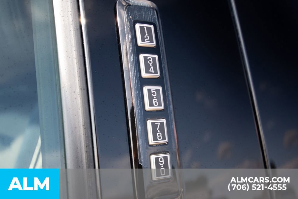 Used 2022 Ford F150 Raptor w/ Equipment Group 801A High image 22