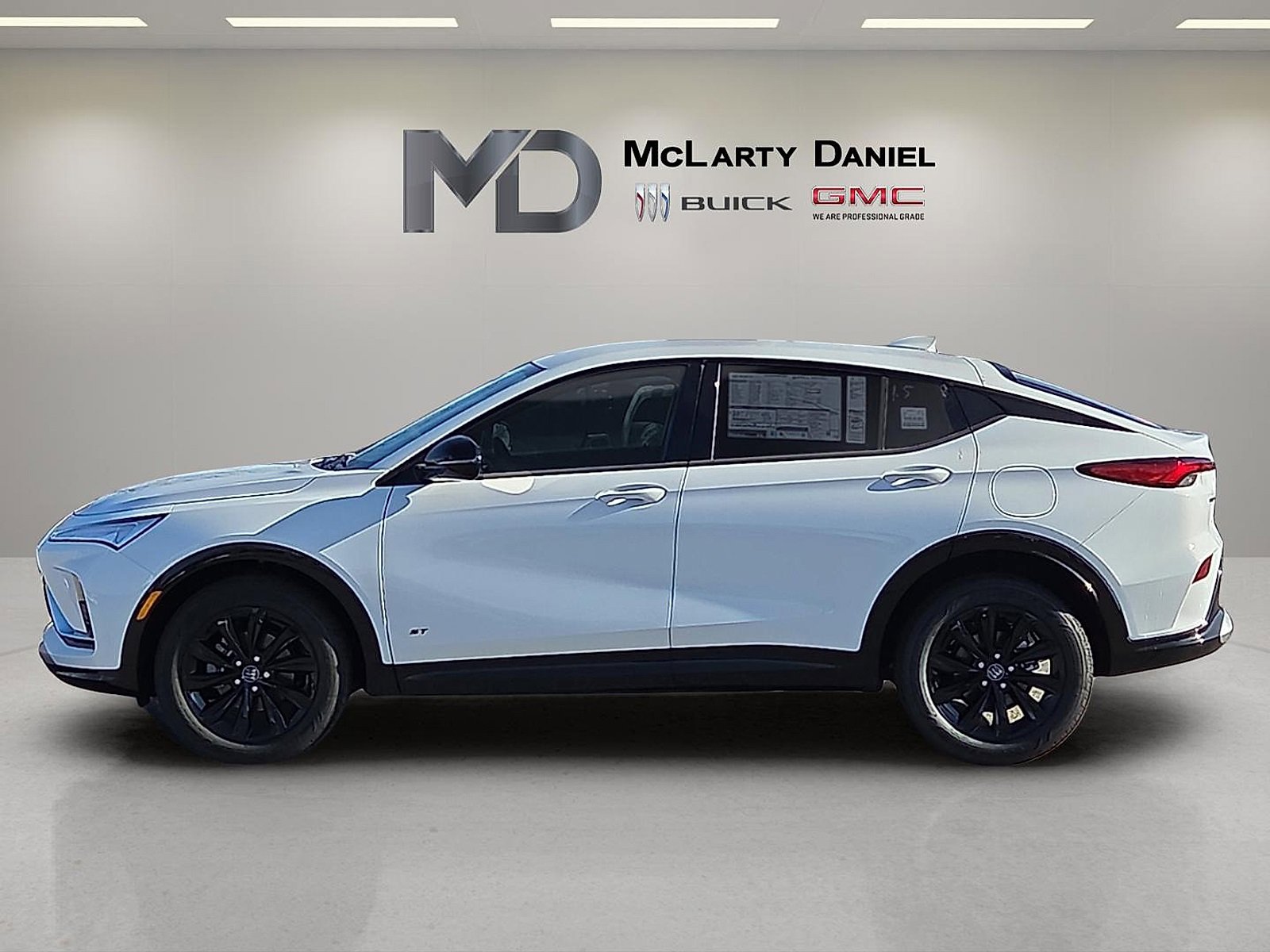 New 2026 Buick Envista Sport Touring image 3