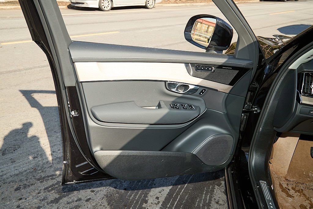 New 2026 Volvo XC90 B6 Plus w/ Protection Package Premier image 10