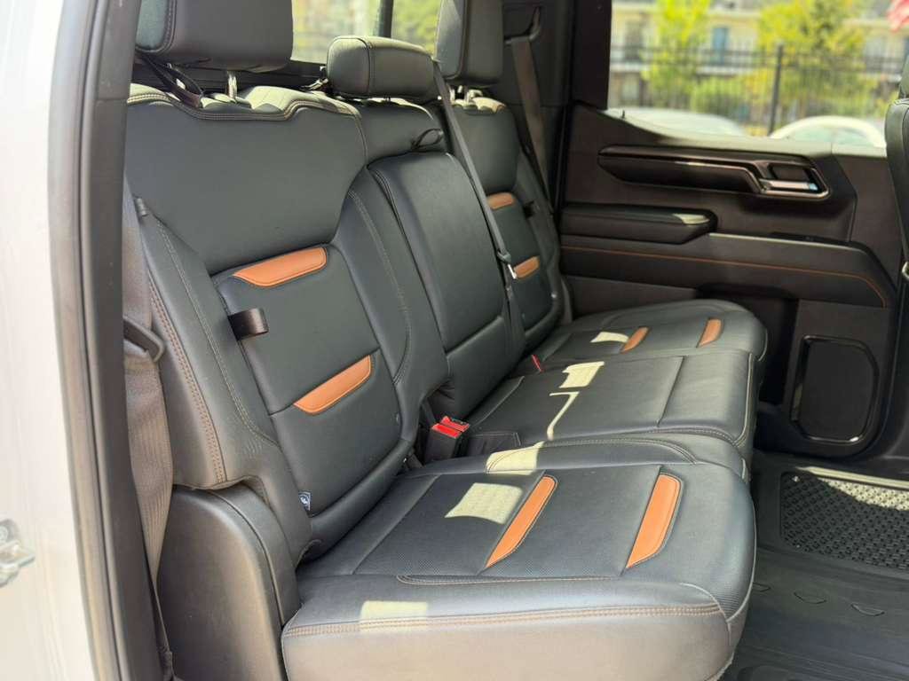 Used 2024 GMC Sierra 1500 AT4 w/ AT4 Preferred Package AWD/4WD image 18