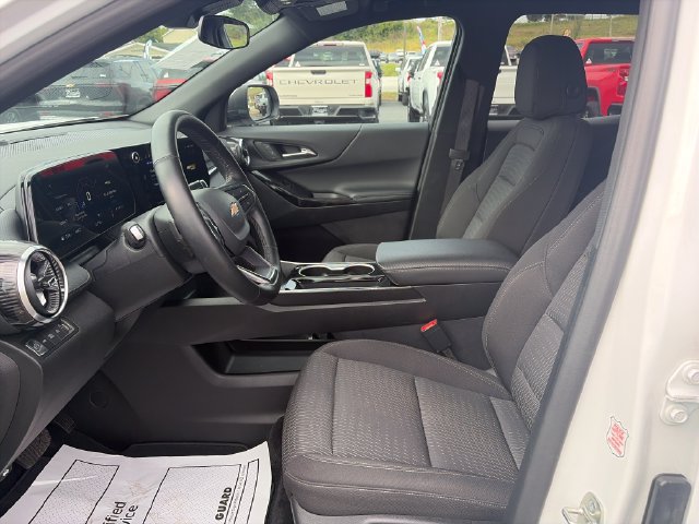 Used 2025 Chevrolet Equinox LT AWD/4WD image 9