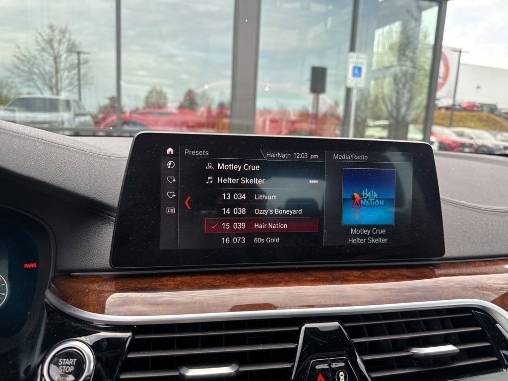 Used 2019 BMW M550i xDrive w/ Dynamic Handling Package AWD/4WD image 4