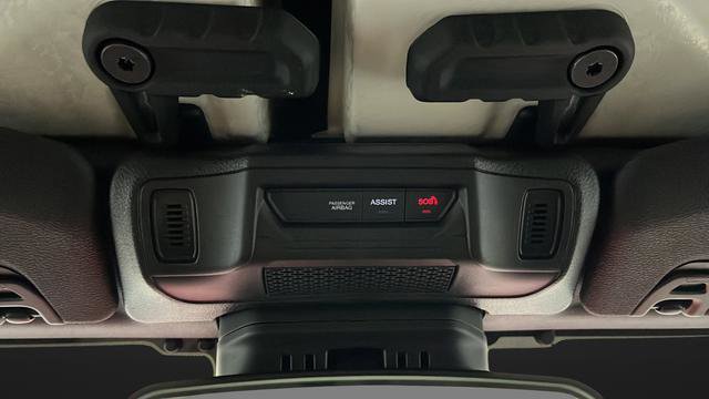 Used 2024 Jeep Wrangler Sport S image 32
