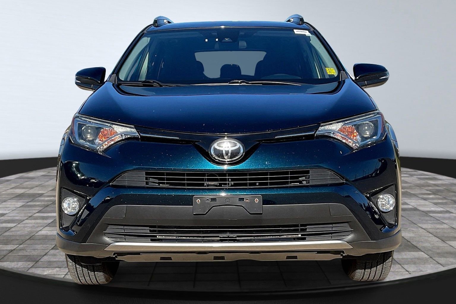 Used 2017 Toyota RAV4 XLE image 3