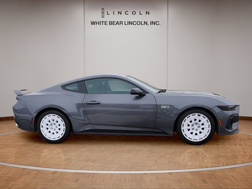 Used 2026 Ford Mustang GT Premium w/ GT Performance Package image 4