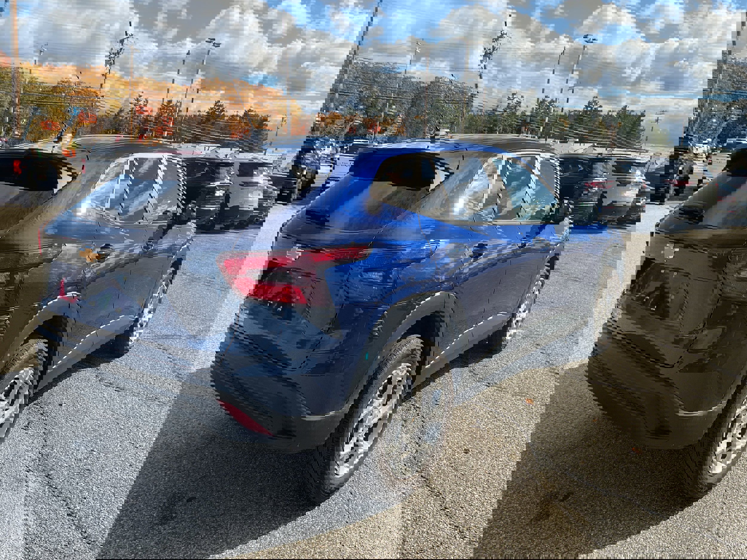 Used 2024 Chevrolet Trax LS w/ LS Convenience Package image 4