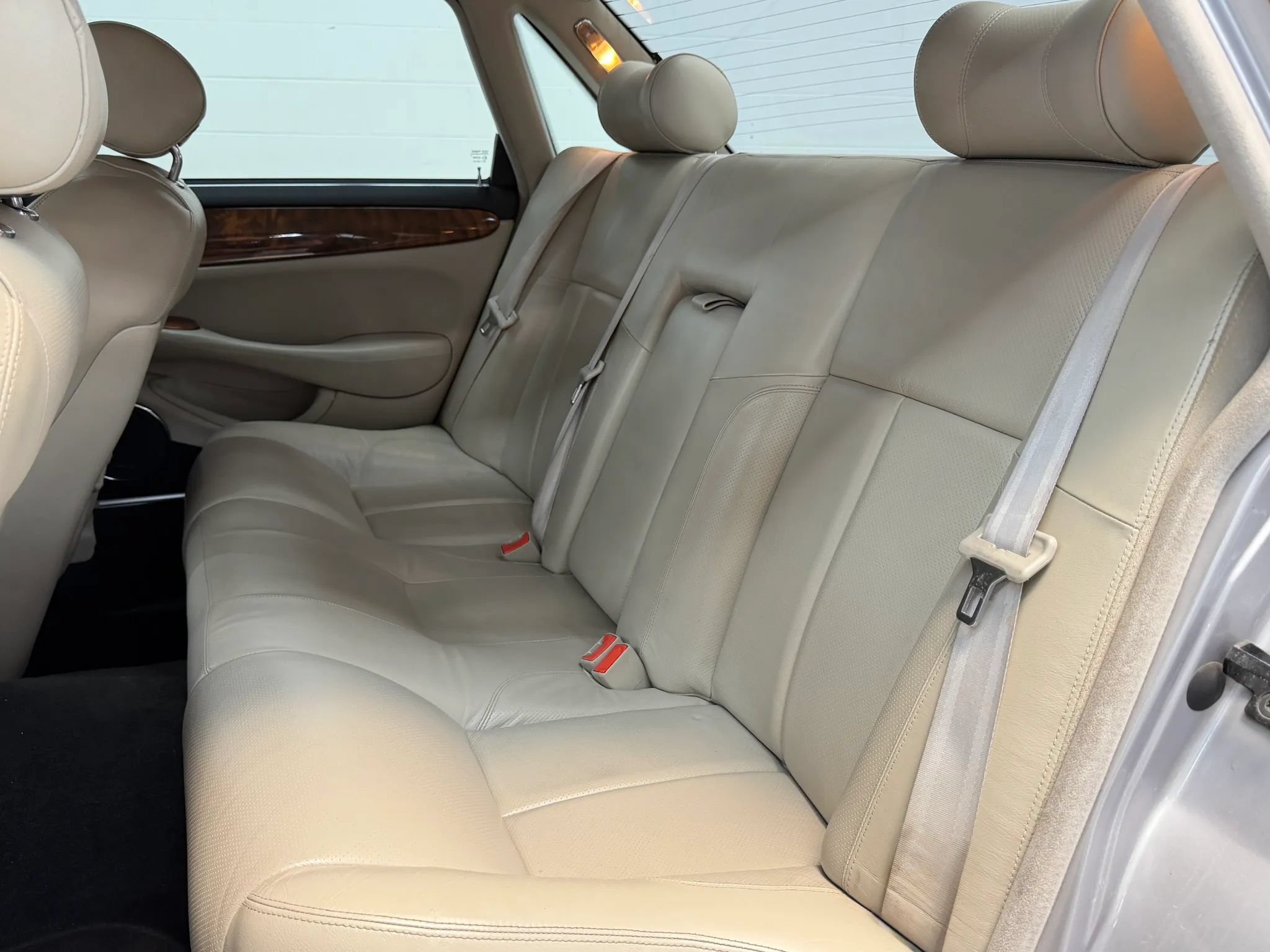 Used 2000 Jaguar XJ8 RWD image 26