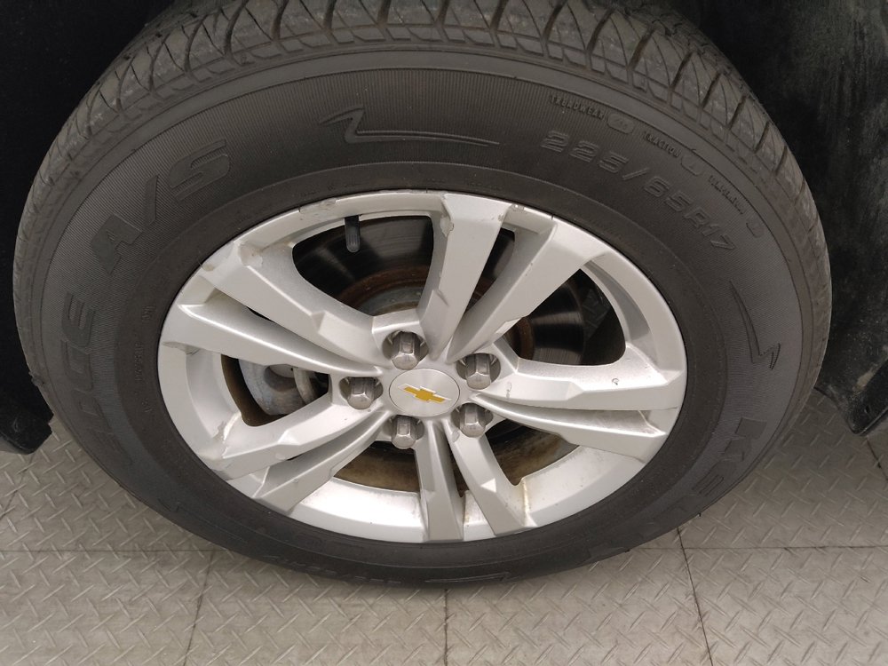 Used 2015 Chevrolet Equinox LS image 31