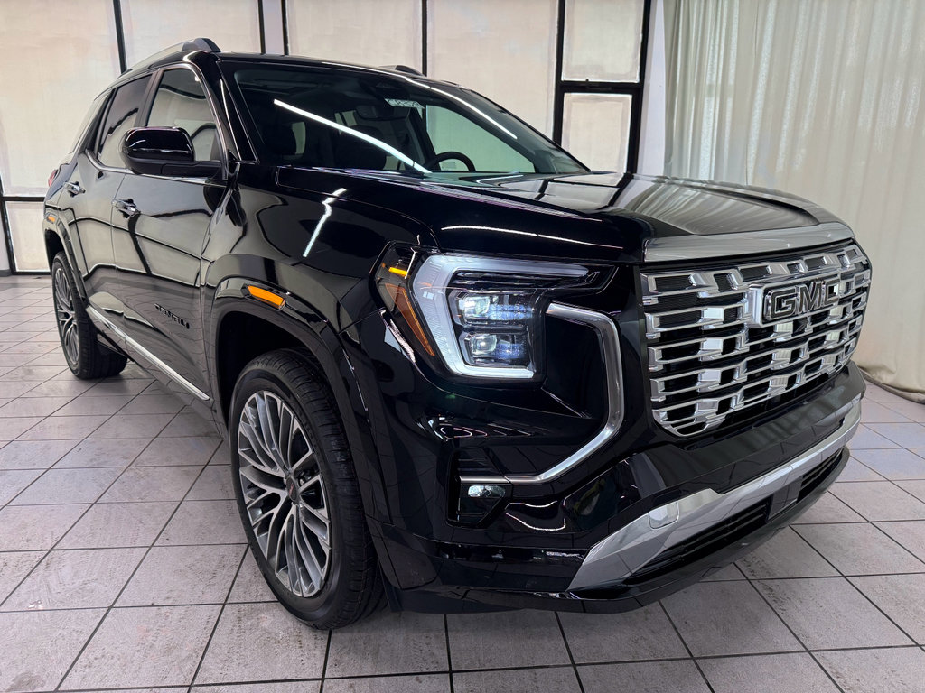 New 2026 GMC Terrain Denali w/ LPO, Black Badging Package AWD/4WD image 2